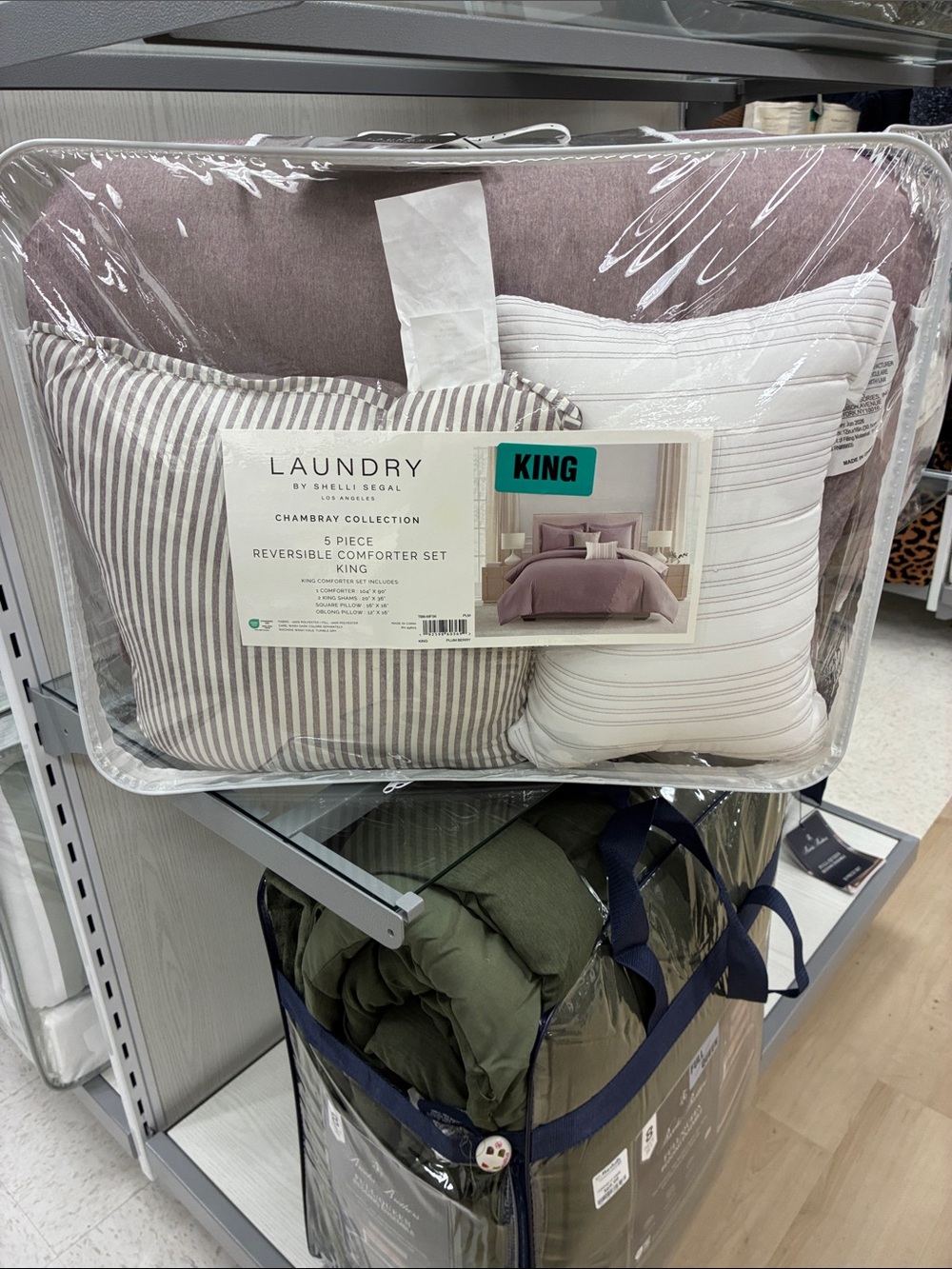 Laundry by Shelli Segal King Chambray Reversible Comforter Set in Mauve
